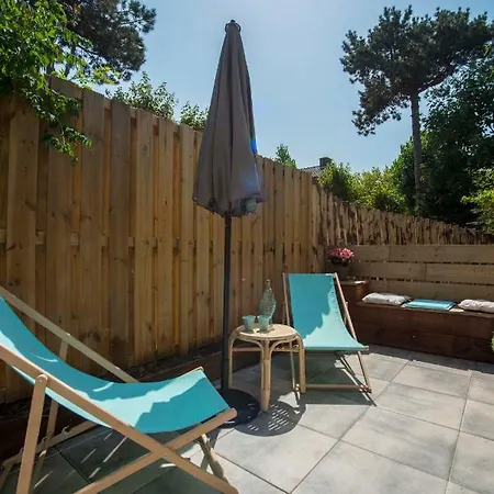 아파트 The Bond Free Parking